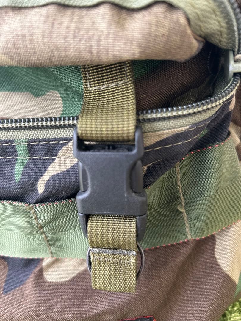 【USA製】Briefingフライトライト 迷彩 カモフラリュック バックパック