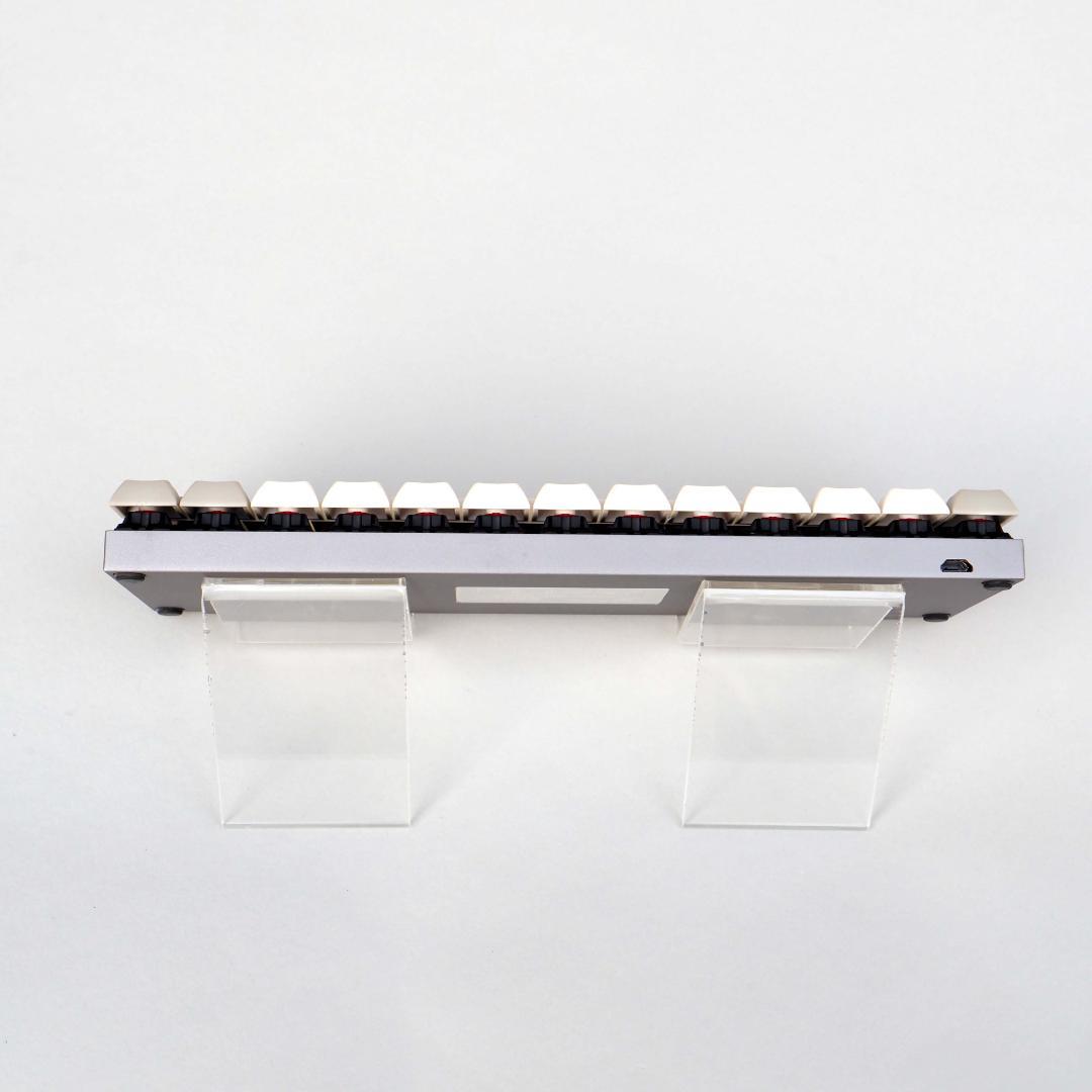 m*9様 【美品】英語配列 40％キーボード vortex core【チェリー赤