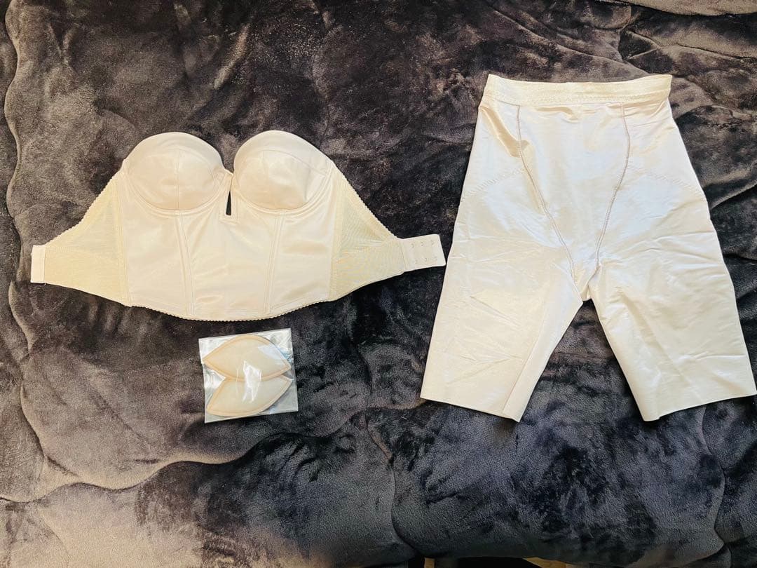 Treat dressing ブライダルインナー ショートビスチェ・ヘムガードル