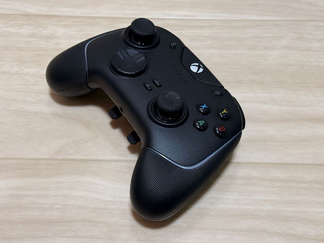 PC用ゲームコントローラー・コンバーター RAZER WOLVERINE v2 CHOMA RZ06-0401