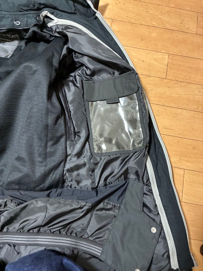 SANTA CRUZ O’NEILLスノボウェア レディース上下プロテクター付き