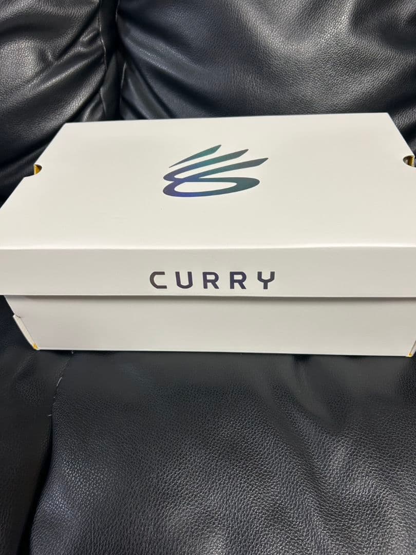 【美品】UNDER ARMOUR CURRY11 28.5cm