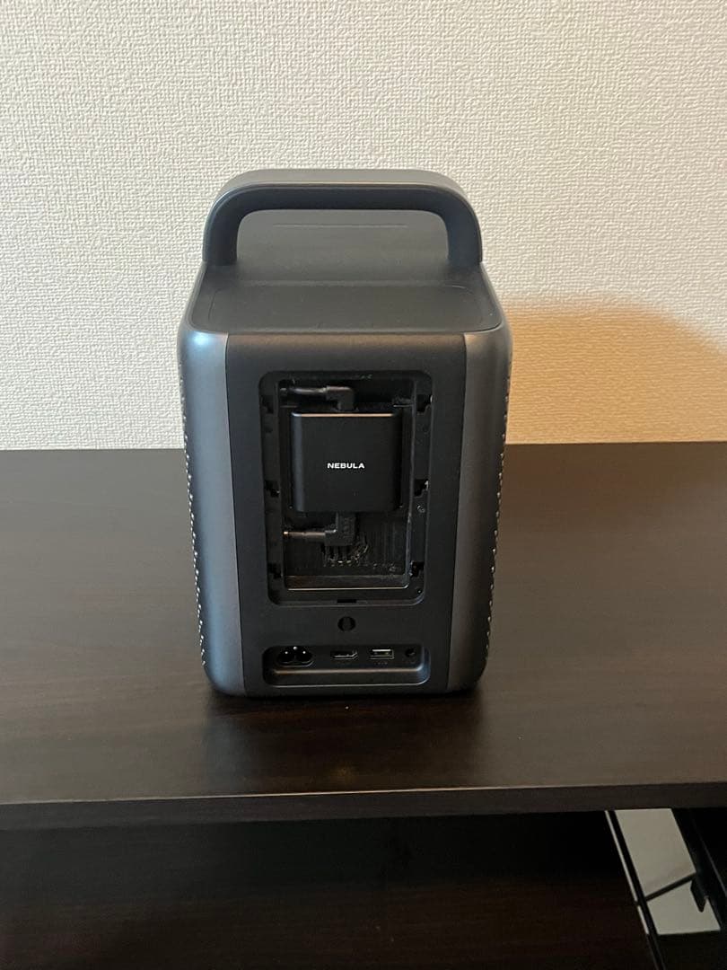 激安！箱付きAnker Nebula Cosmos Laser 4K