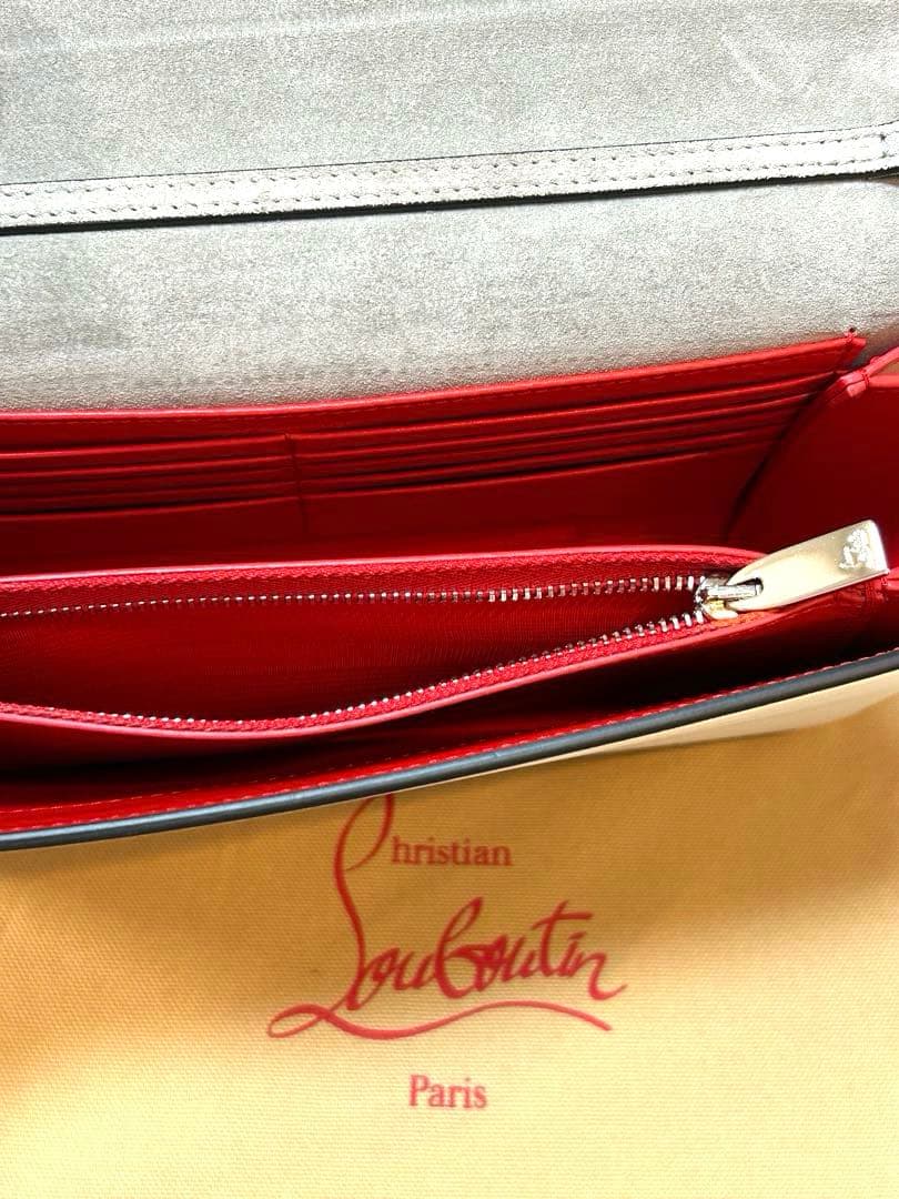 新品未使用　正規店購入　ルブタン パロマ スタッズ クラッチショルダーバッグ