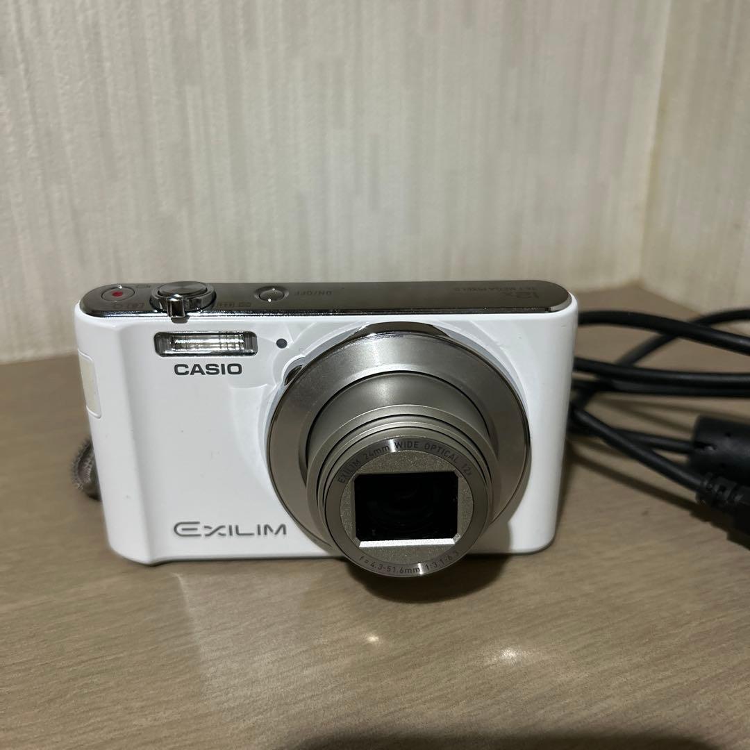 美品　CASIO EXILIM EX-ZS190 ホワイト
