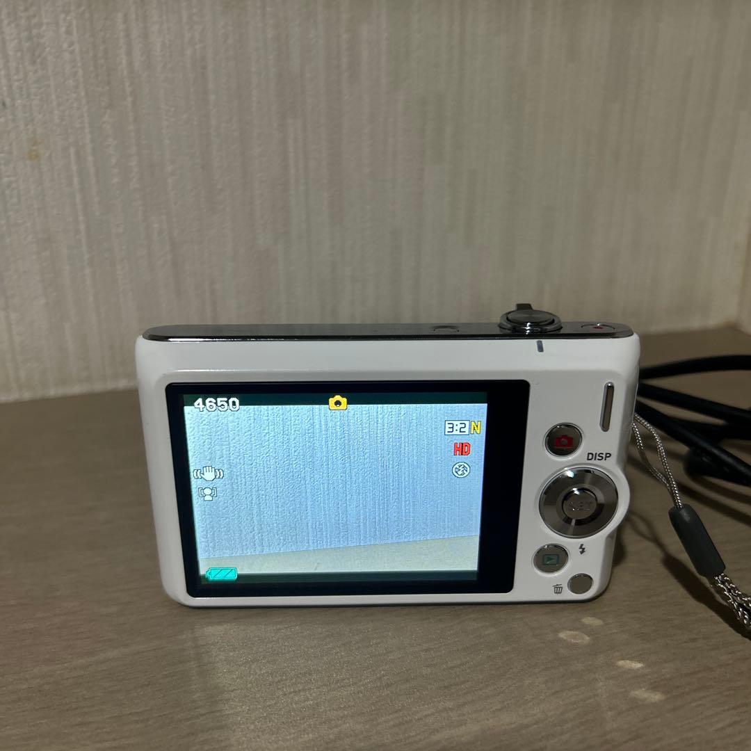 美品　CASIO EXILIM EX-ZS190 ホワイト