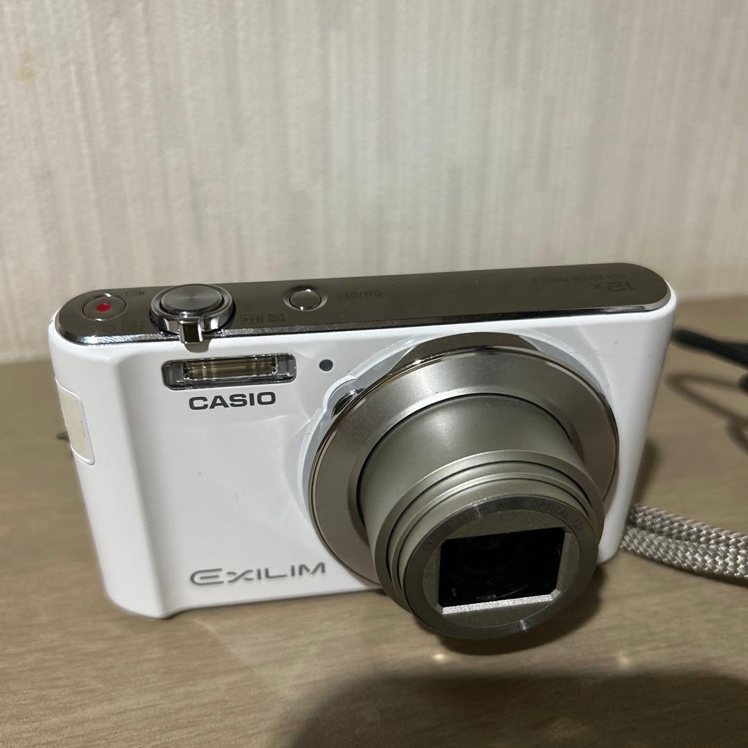 美品　CASIO EXILIM EX-ZS190 ホワイト