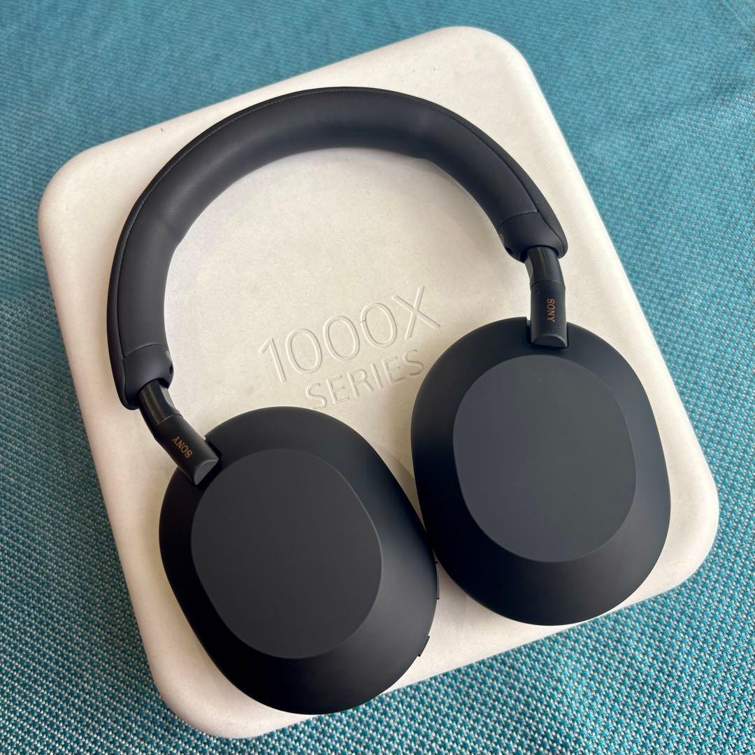高音質ヘッドホン＊WH-1000XM5 BLACK ＊ SONY