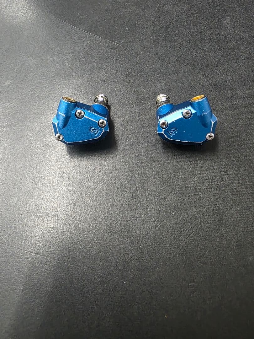 Campfire Audio Q4 C/2019 Q4 (3BAイヤホン)
