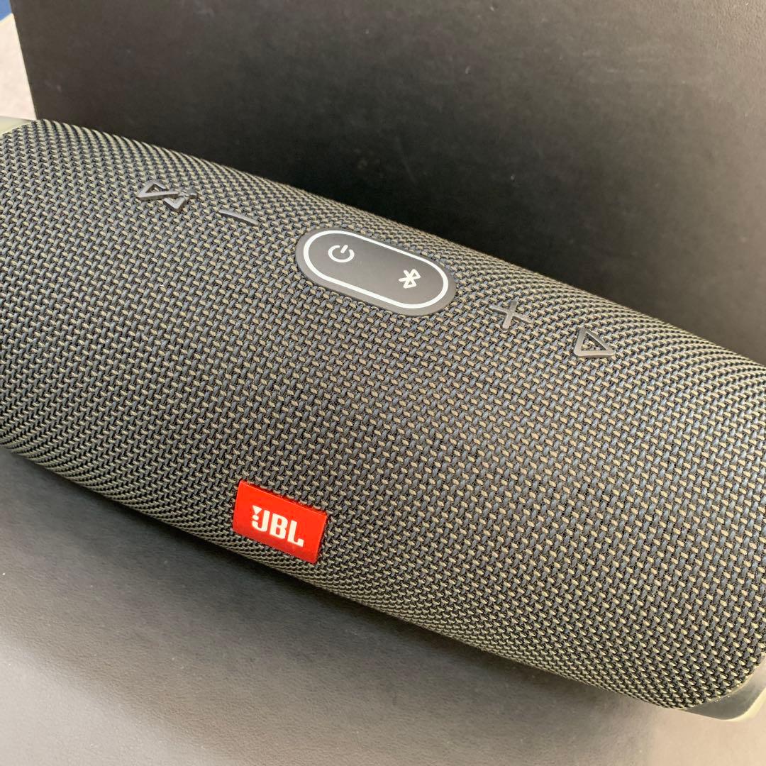 JBL CHARGE4 ワイヤレススピーカー