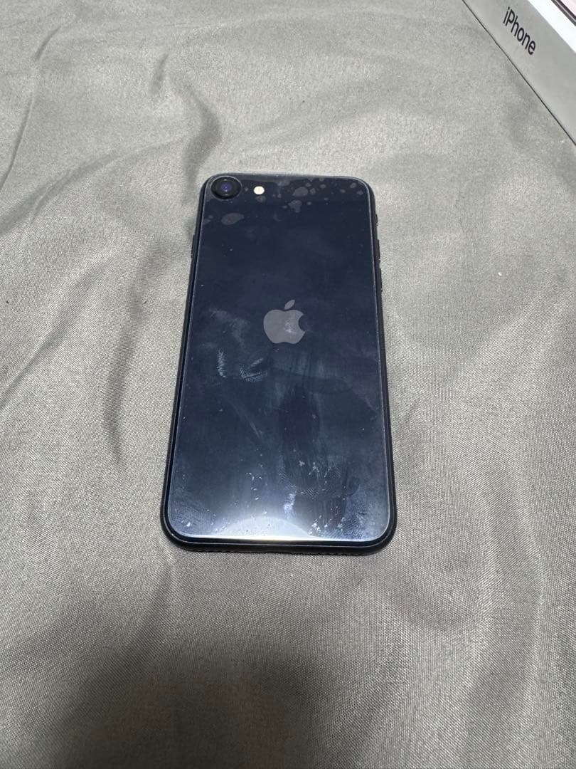 Apple iPhone SE (第3世代) 128GB ブラック