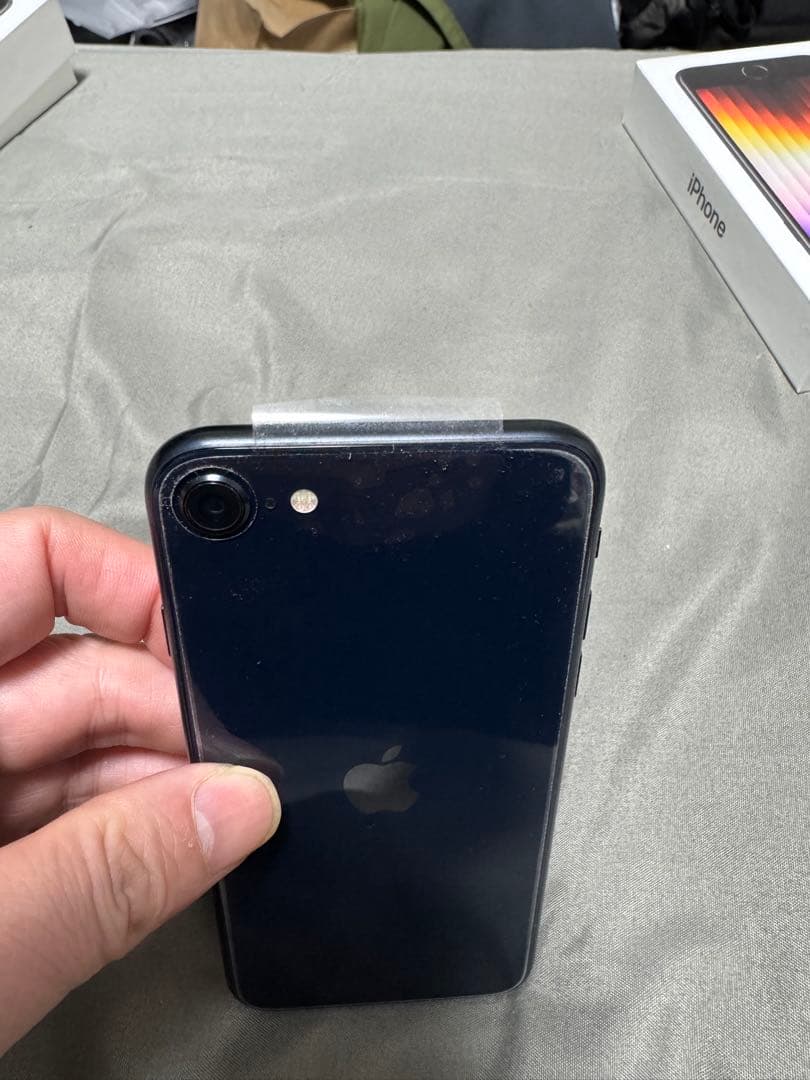 Apple iPhone SE (第3世代) 128GB ブラック