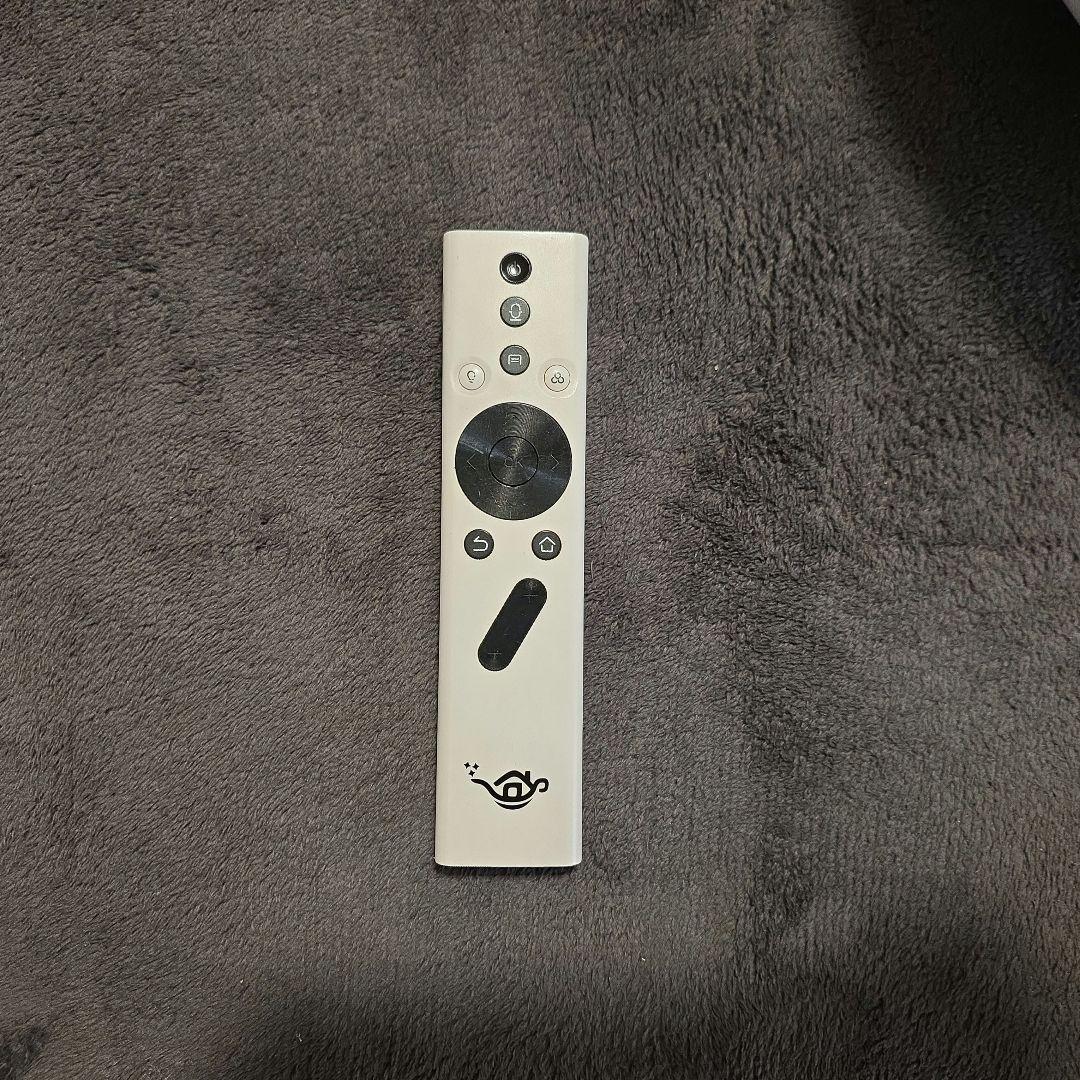 popin Aladdin2 プロジェクター本体とリモコン