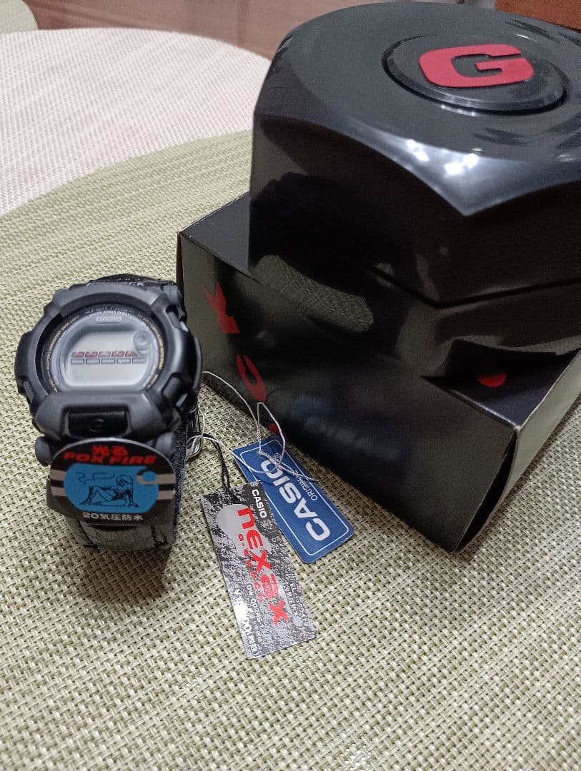 CASIO G-SHOCK Dw-002RS-1バックライトボンテージガール