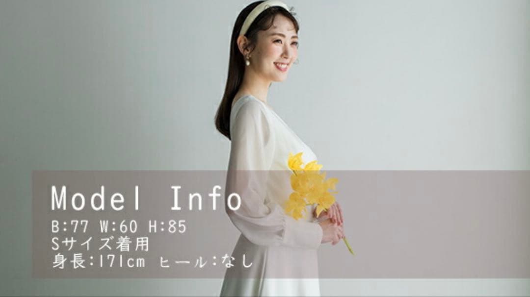 ノースリーブ　ウェディングドレス