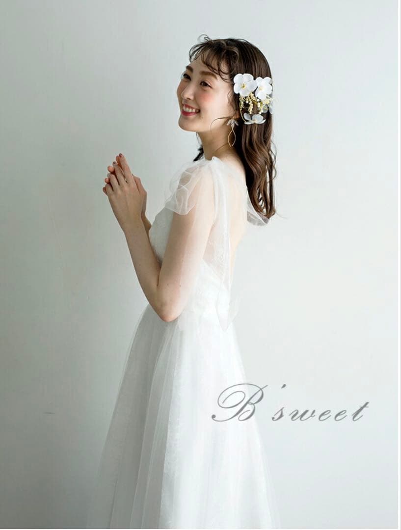 ノースリーブ　ウェディングドレス