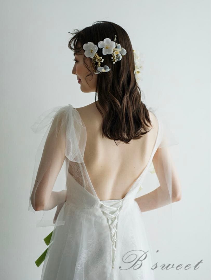 ノースリーブ　ウェディングドレス