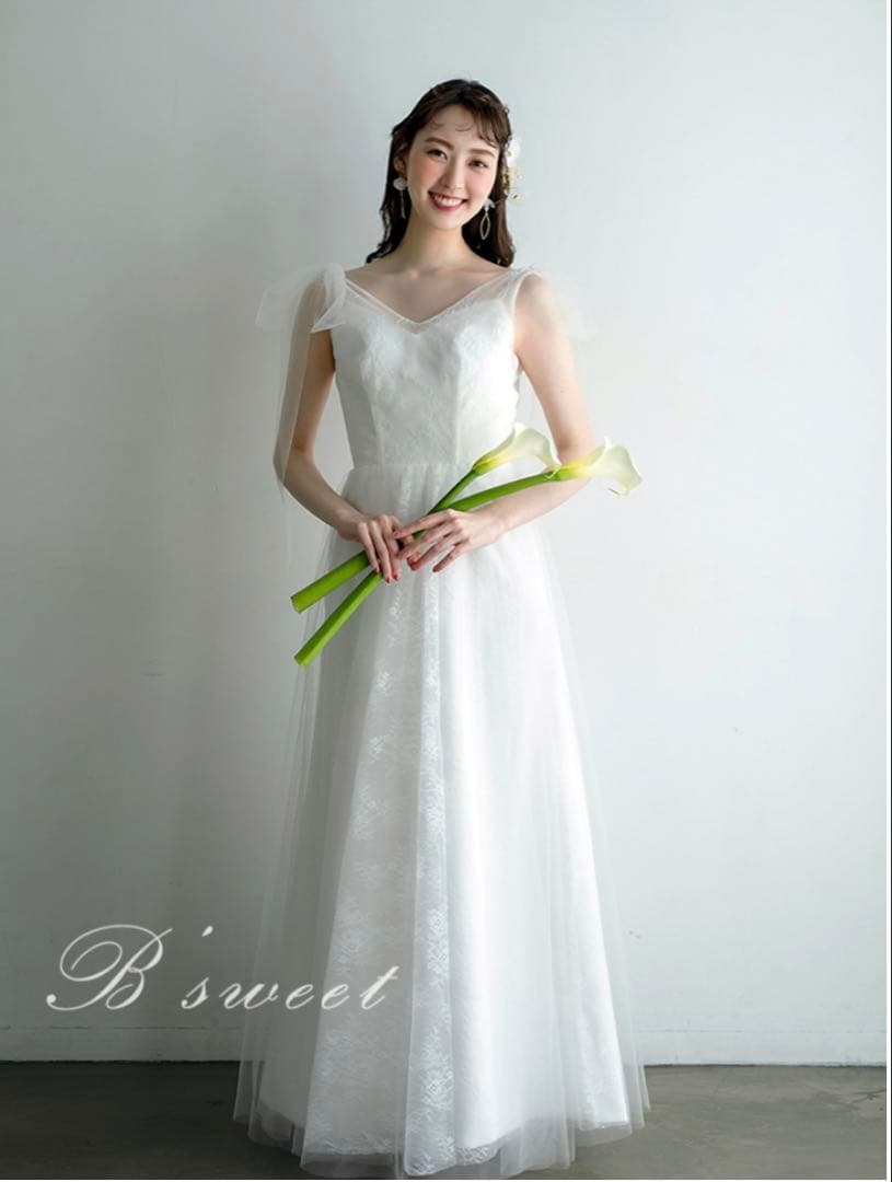 ノースリーブ　ウェディングドレス