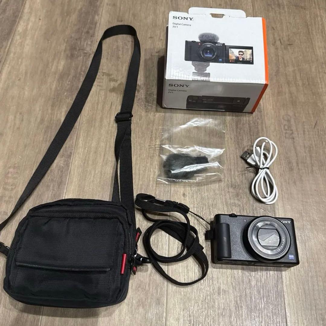 SONY ZV-1 コンパクトデジタルカメラ　カメラケース付き！！