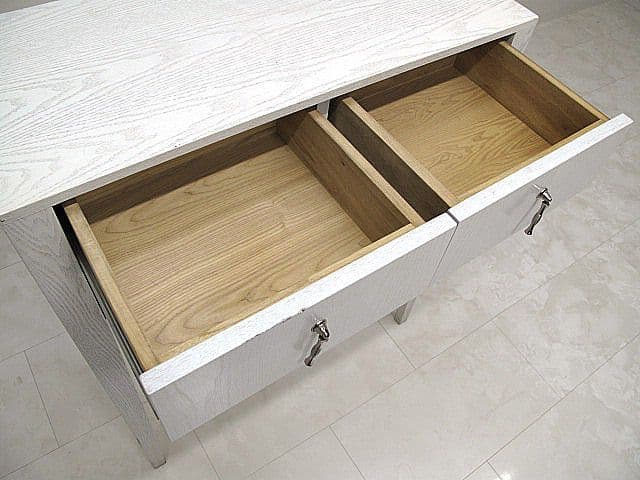 モダンデザイン　ホワイトコンソールテーブル　サイドボード　リビングボード