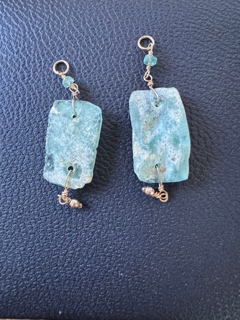 アガット　ローマンガラス　チャーム