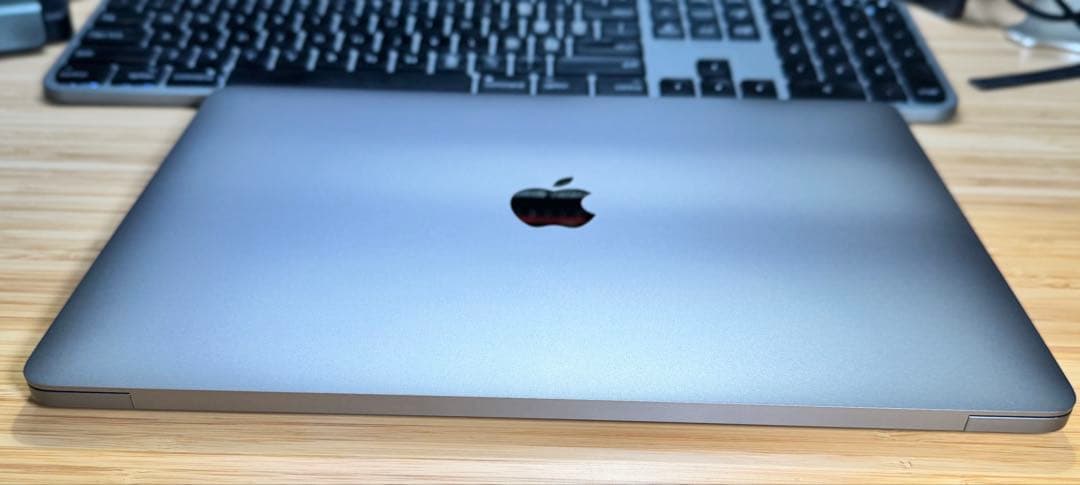 【本日限定　他でも出品】Apple MacBook M1 16GB 2TB