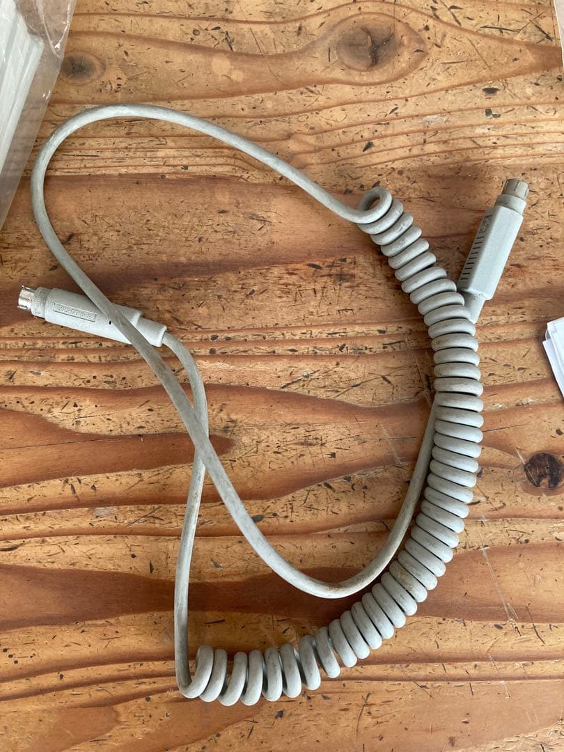 Apple Macintosh Color Classic 本体と周辺ジャンク品