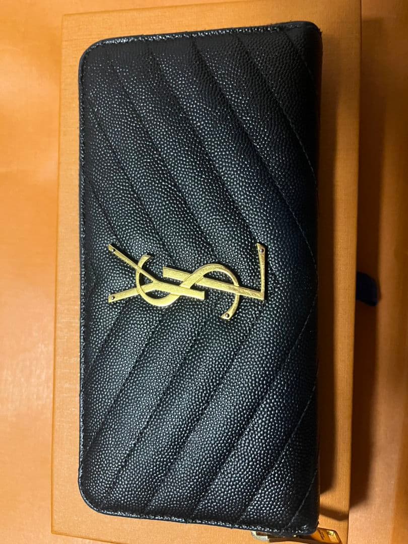 YSL 黒 キルティング 長財布