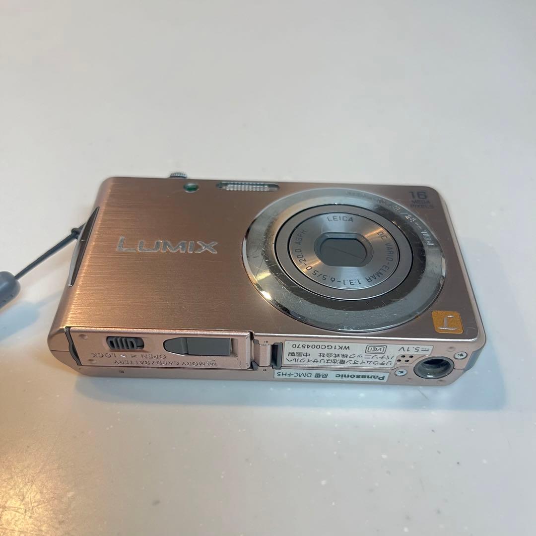 デジタルカメラ　パナソニック　DMC-FH5 中古（本体＋バッテリー＋充電器）