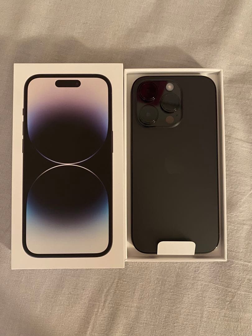 Apple iPhone 14 pro 128GB スペースブラック　ケース付き