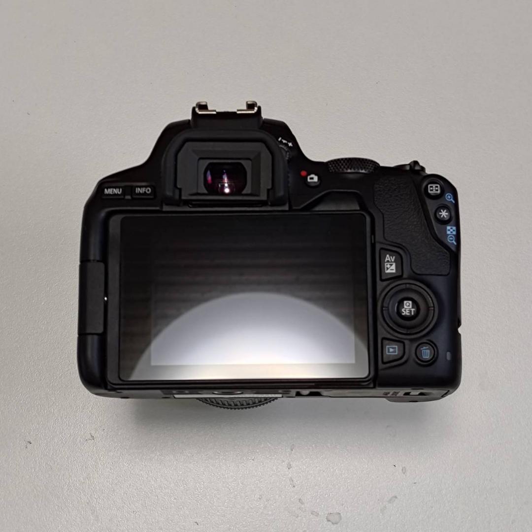 美品 Canon EOS kiss X10 一眼レフカメラ ダブルズームキット