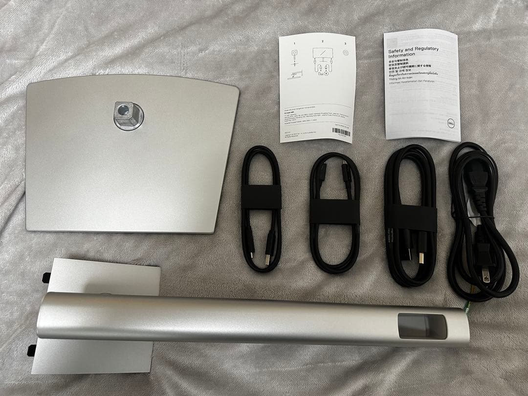 Dell 4K 31.5インチ モニター U3225QE