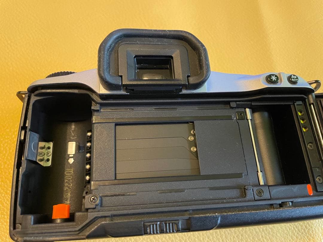 Canon EOS kiss3　一眼レフ フィルムカメラ