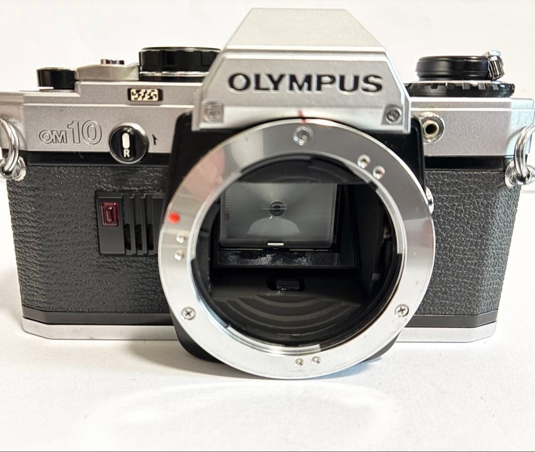 オリンパス　OM-1、OM-10、 レンズ135mm f3.5 ズイコー　セット