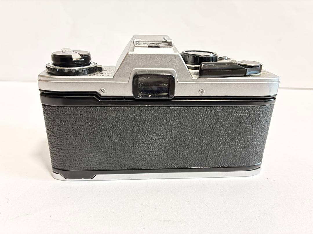 オリンパス　OM-1、OM-10、 レンズ135mm f3.5 ズイコー　セット