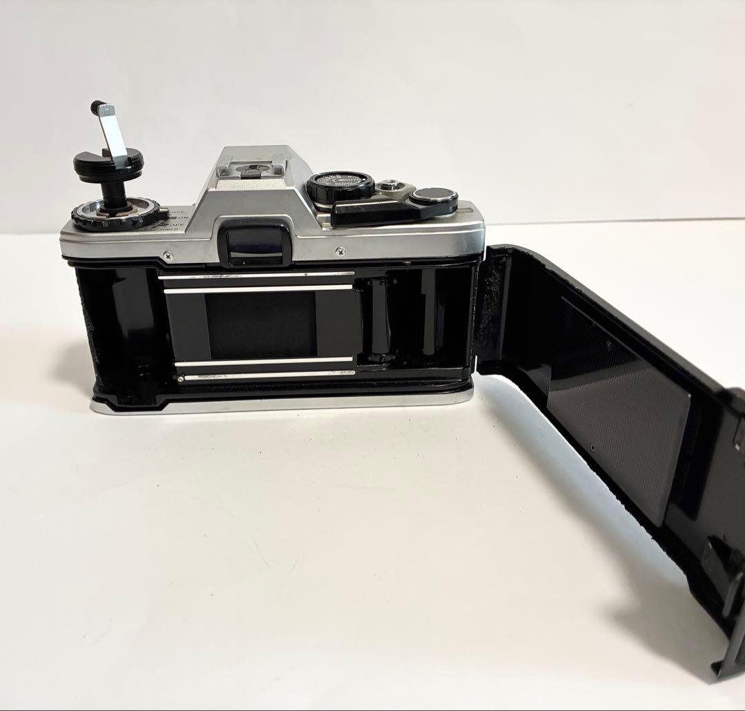 オリンパス　OM-1、OM-10、 レンズ135mm f3.5 ズイコー　セット