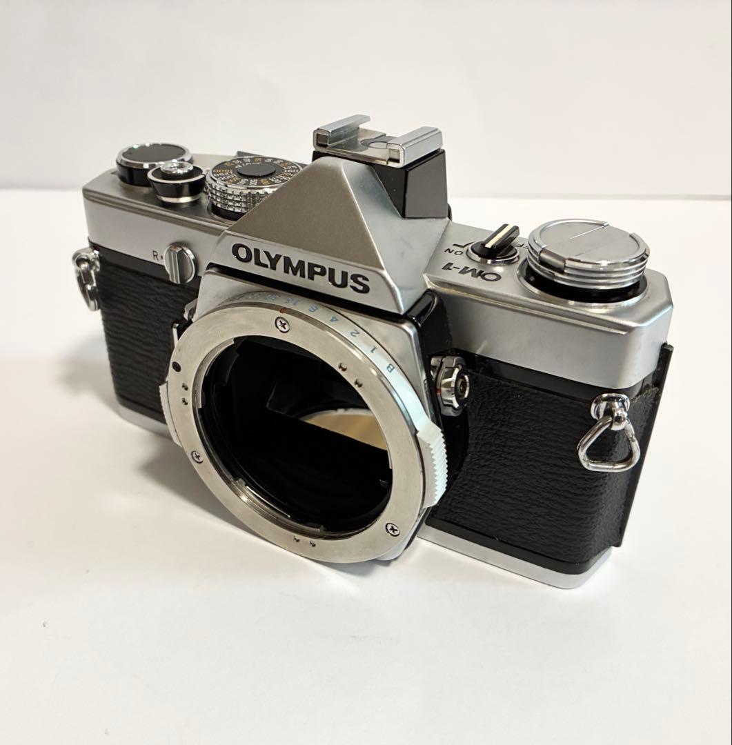 オリンパス　OM-1、OM-10、 レンズ135mm f3.5 ズイコー　セット