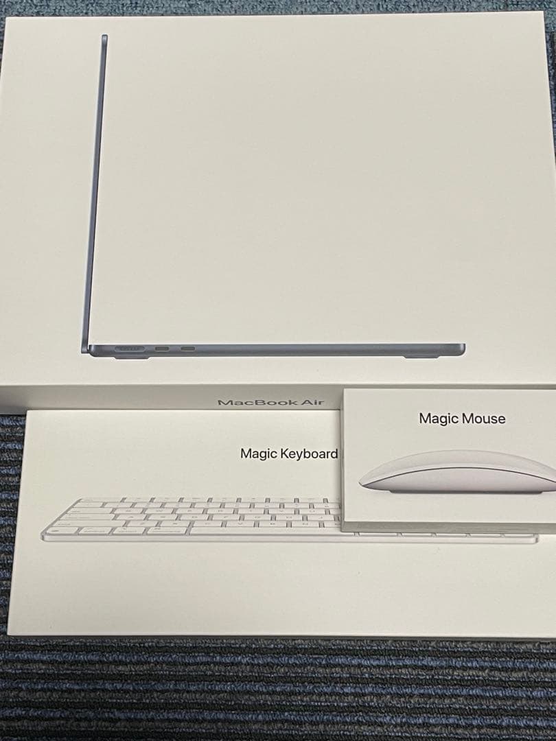 【ほぼ未使用】MacBook Air 13インチ　M2 キーボード・マウス付き