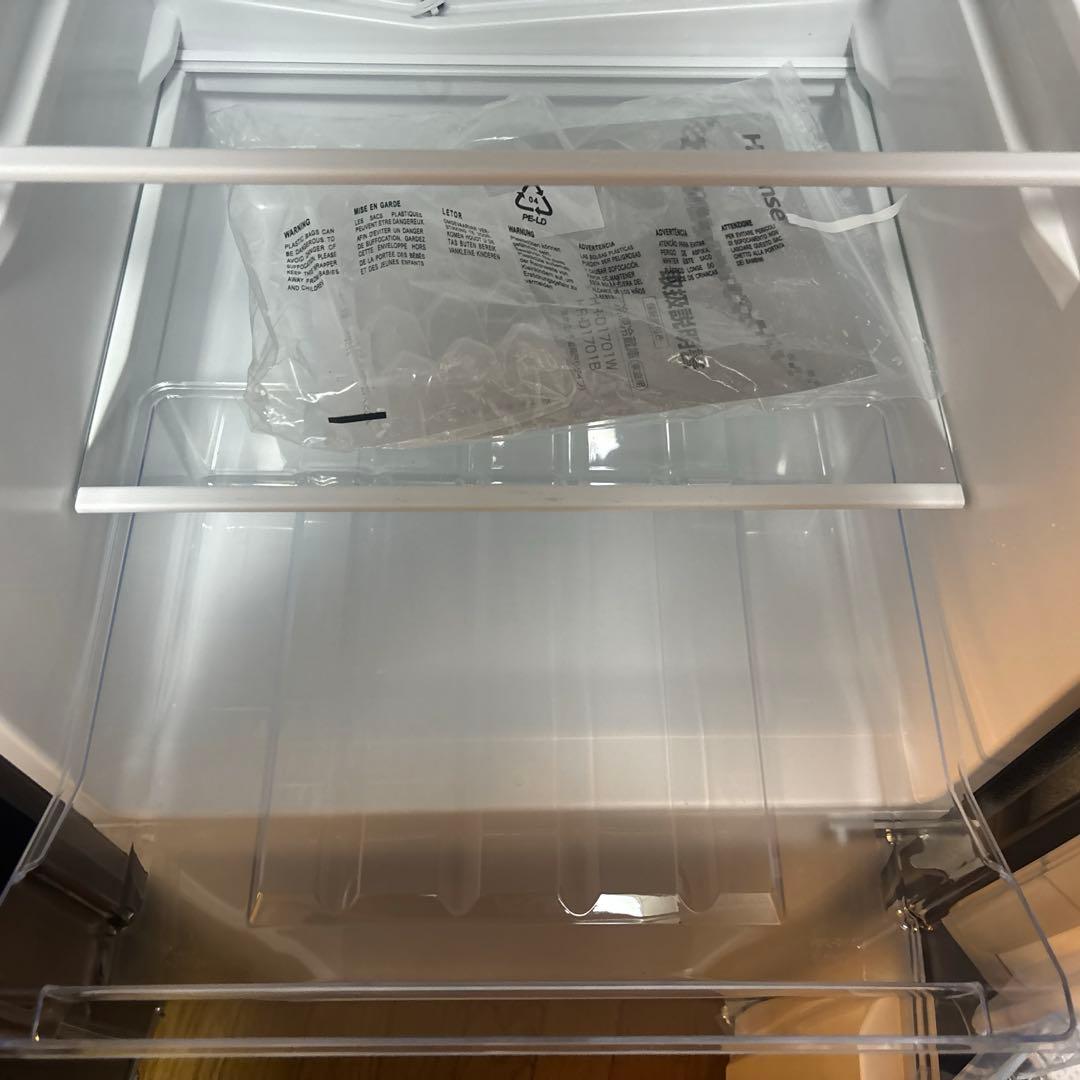 Hisense ブラック 2ドア冷蔵庫　175L