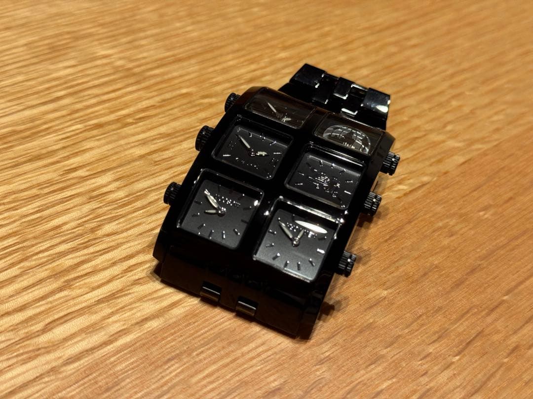 IceLink AVALANCHE腕時計 黒　4タイムゾーン　 おまけのベルト付