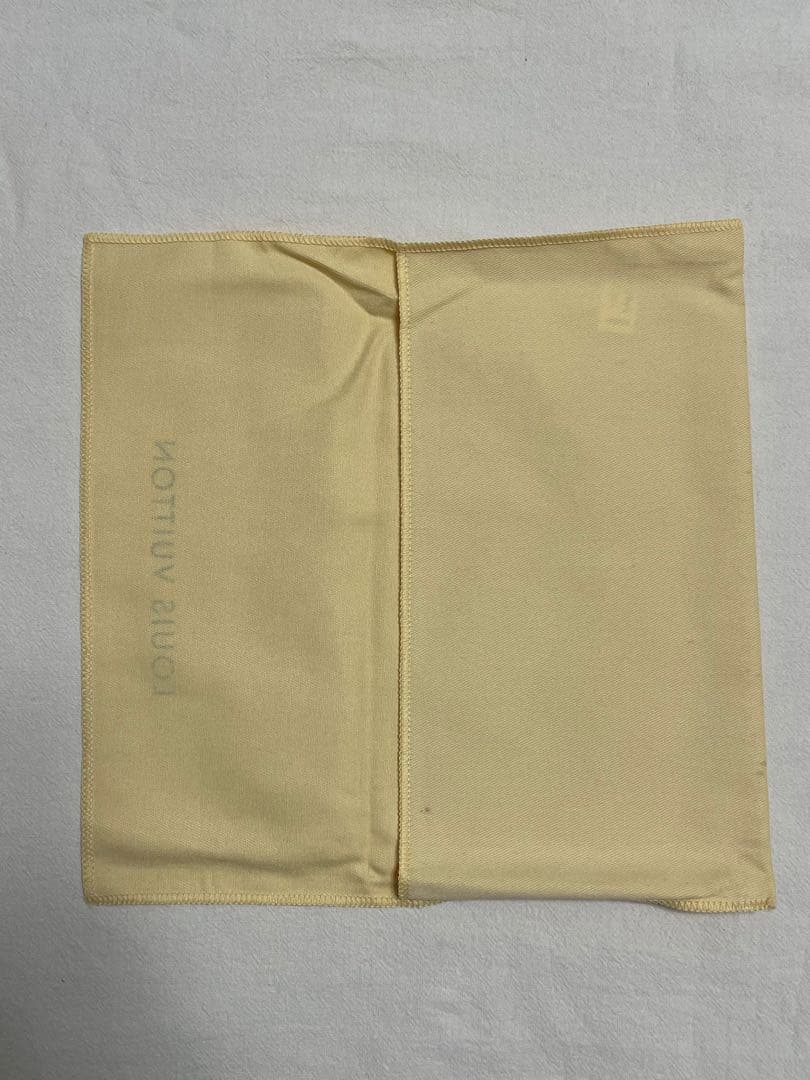 Louis Vuitton ヴェルニ ファスナー長財 布　赤紫