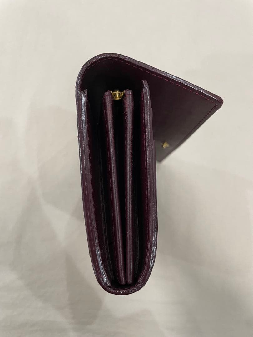 Louis Vuitton ヴェルニ ファスナー長財 布　赤紫