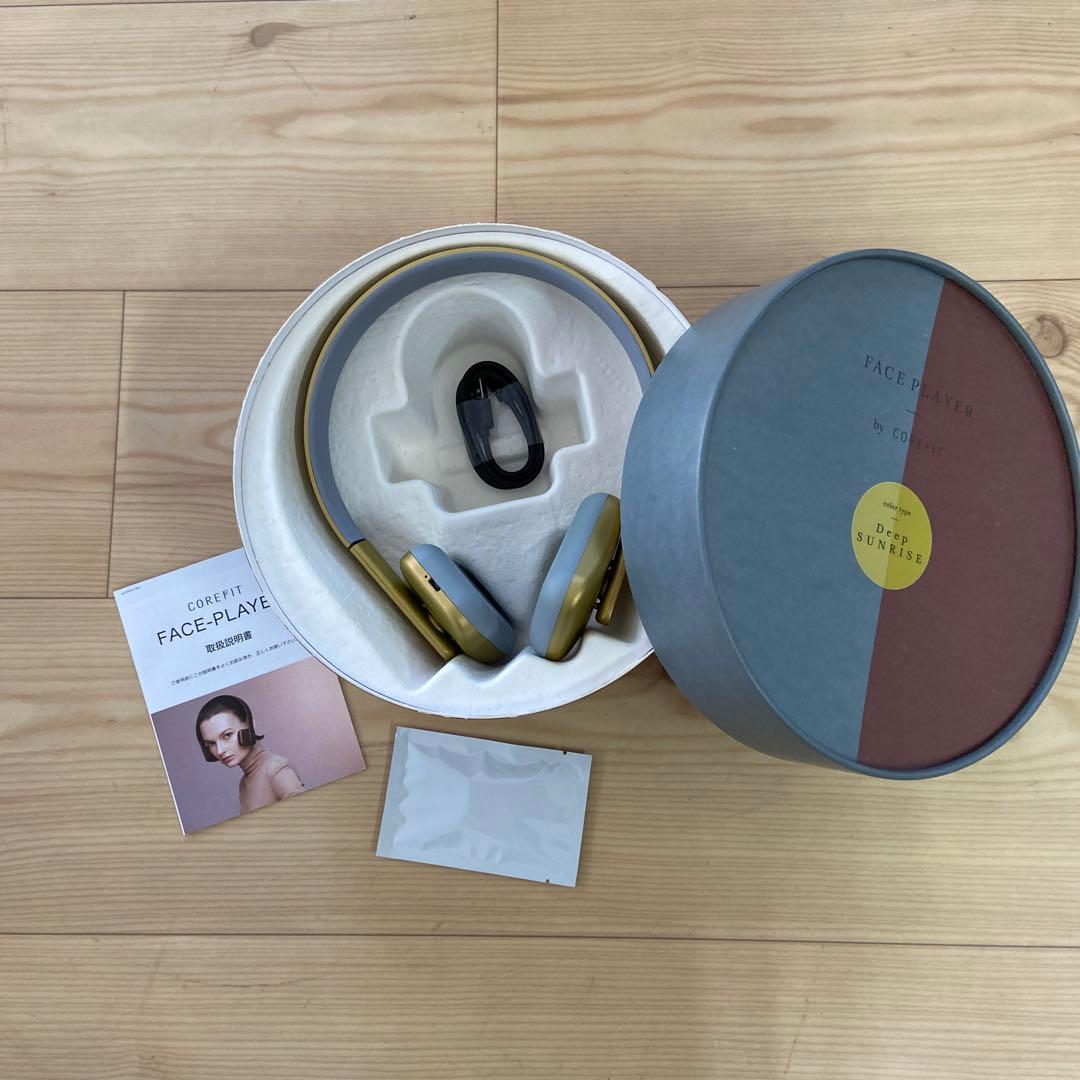 COREFIT FACE-PLAYERゴールド/グレー