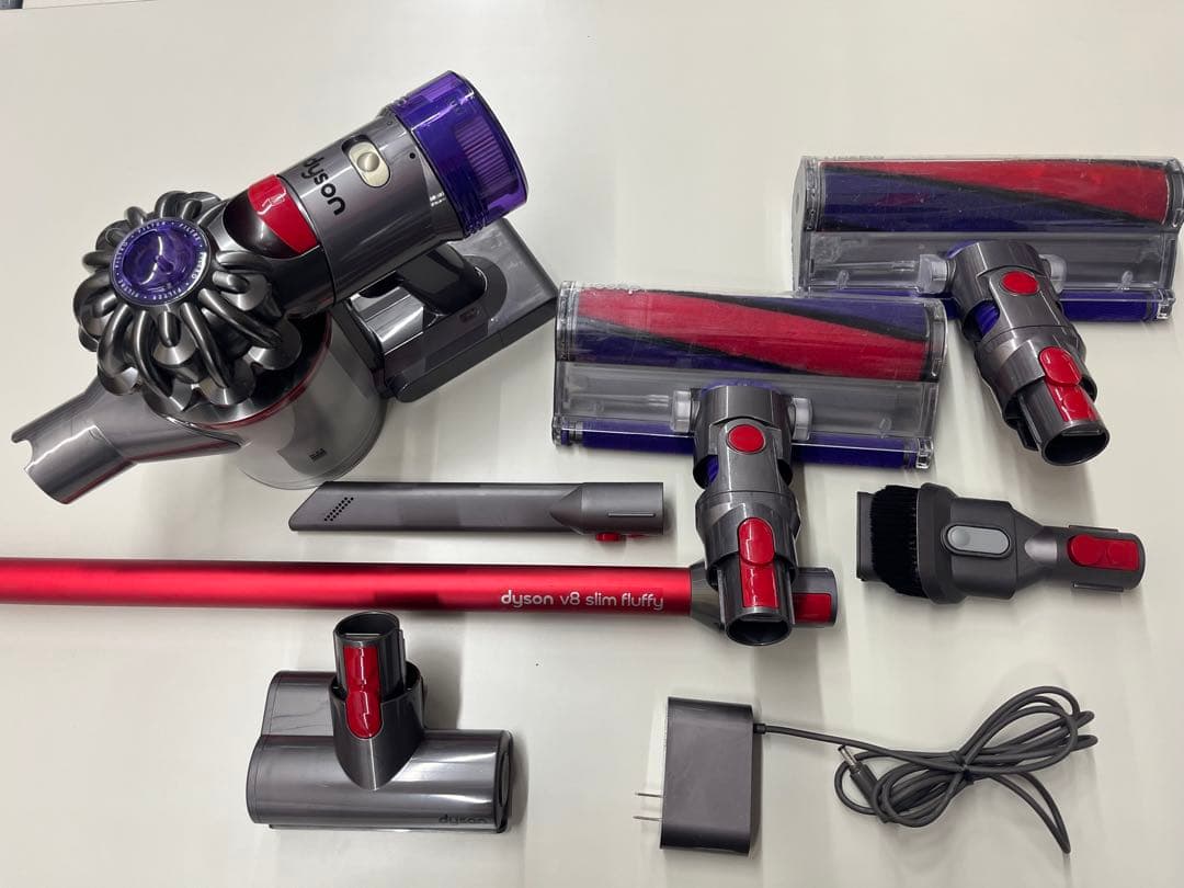 Dyson V8 SlimFluffy スティッククリーナー 可動品・ヘッド2個
