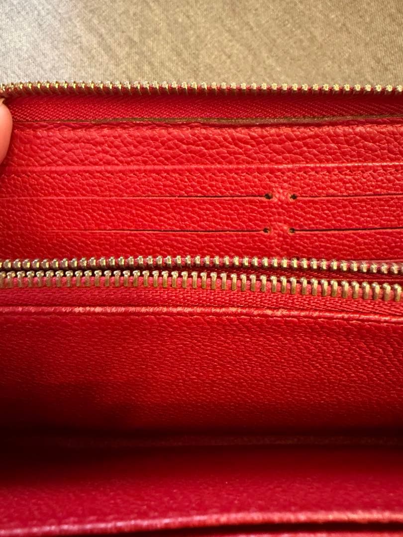 ルイヴィトン ジッピーウォレット