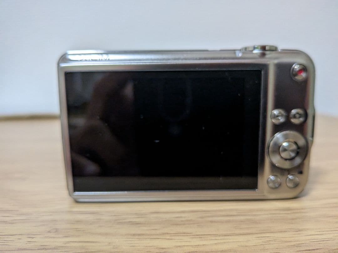 CASIO　EXILIM EX-S10　デジカメ