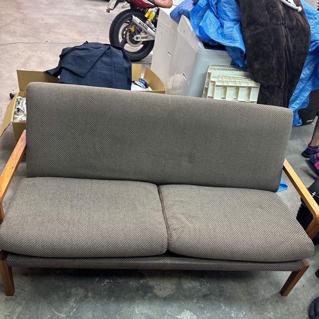 カリモク2人がけソファー