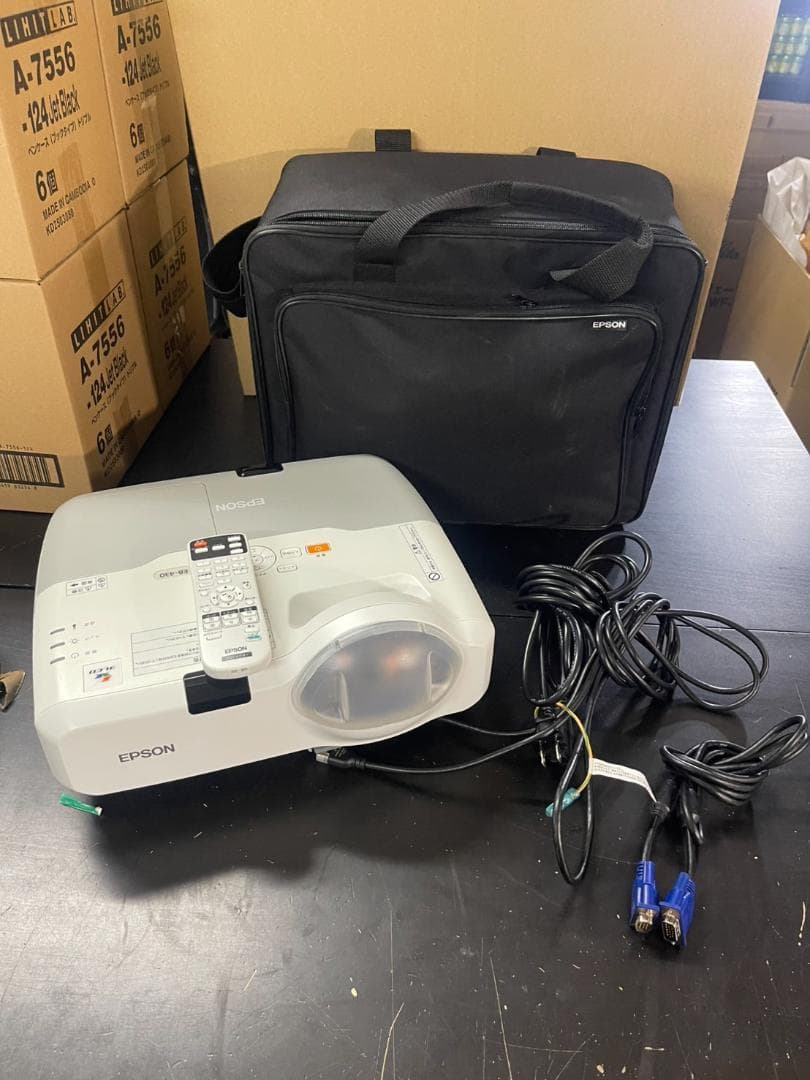 EPSON EB-430 プロジェクター本体 リモコン付き 494時間