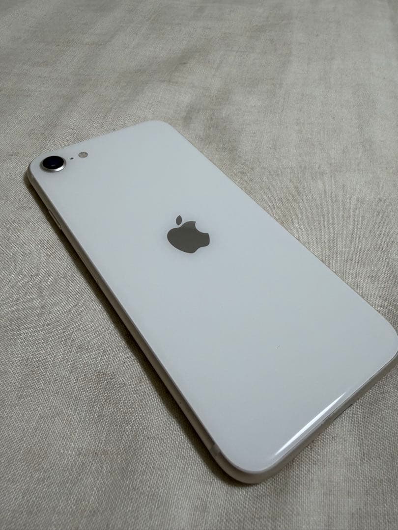 iPhone SE3（第3世代）256GB スターライト
