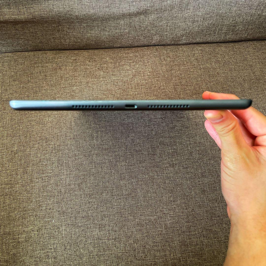 iPad第７世代　128GB